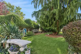 315 Wynsum Ave, Merrick, NY 11566 - Photo 28