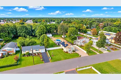 45 Matthews Avenue, West Babylon, NY 11704 - Photo 30