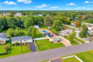 45 Matthews Ave, West Babylon, NY 11704 - Photo 30