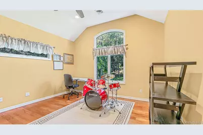 11 Valentine Road, Shoreham, NY 11786 - Photo 18
