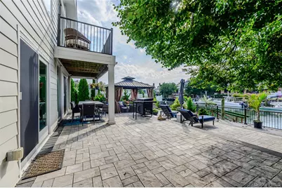 167 Lagoon Drive E, Long Beach, NY 11561 - Photo 34