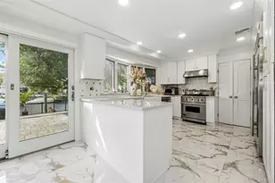 167 Lagoon Dr E, Long Beach, NY 11561 - Photo 14