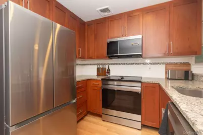 16 Top Of The Ridge #A13, Mamaroneck, NY 10543 - Photo 4