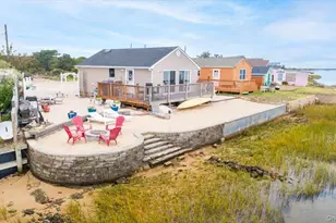 106 Shore Dr E, Amagansett, NY 11930 - Photo 10