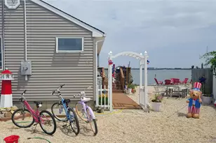 106 Shore Dr E, Amagansett, NY 11930 - Photo 12