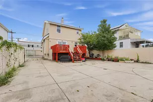 159-30 102nd St, Howard Beach, NY 11414 - Photo 26