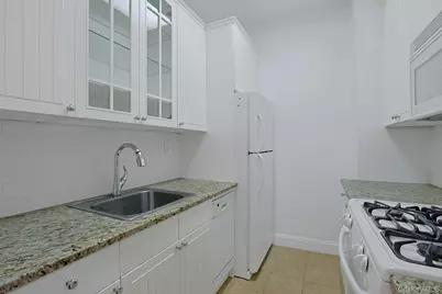 1250 North Avenue #204, New Rochelle, NY 10804 - Photo 8