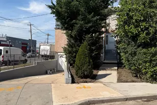 146-38 176th St, Jamaica, NY 11434 - Photo 10