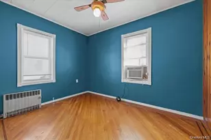 75-35 60th Pl, Glendale, NY 11385 - Photo 8