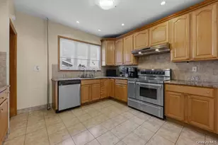 75-35 60th Pl, Glendale, NY 11385 - Photo 6