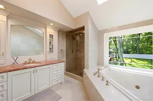 2 White Cap Ct, Lloyd Harbor, NY 11743 - Photo 18