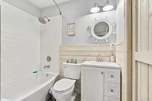 100 Fairview Cir, Middle Island, NY 11953 - Photo 24
