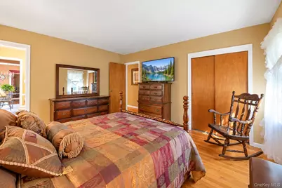 2306 Pine Avenue, Ronkonkoma, NY 11779 - Photo 26