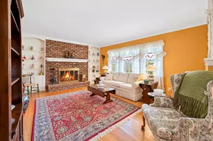 2306 Pine Ave, Ronkonkoma, NY 11779 - Photo 8