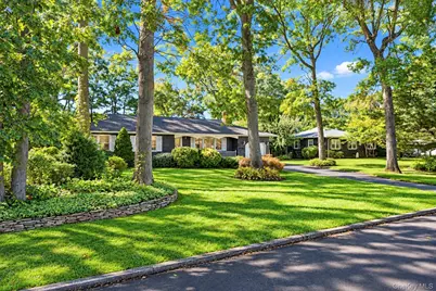 2306 Pine Avenue, Ronkonkoma, NY 11779 - Photo 6