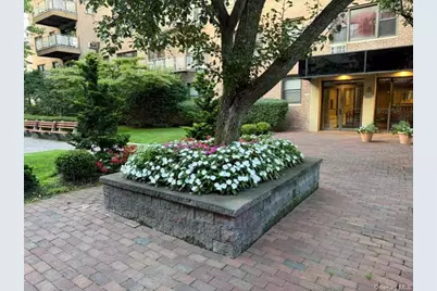 3 Birchwood Court #4M, Mineola, NY 11501 - Photo 20