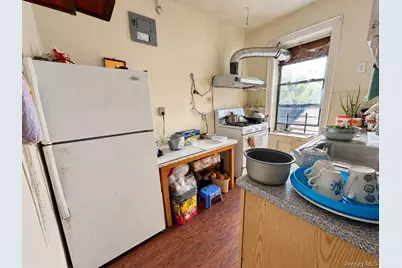 2137 E 14th Street, Brooklyn, NY 11229 - Photo 30