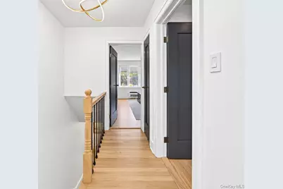 8494 Austin Street, Kew Gardens, NY 11415 - Photo 18