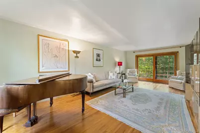 16 Cadillac Drive, New Rochelle, NY 10804 - Photo 4
