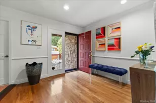 144 The Crescent Crescent, Roslyn, NY 11577 - Photo 2