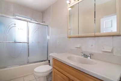 17 Lake Avenue, Yonkers, NY 10703 - Photo 22