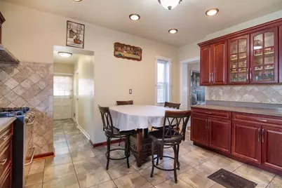 17 Lake Avenue, Yonkers, NY 10703 - Photo 16