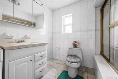 231-08 Mentone Avenue, Springfield Gardens, NY 11413 - Photo 18