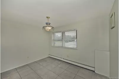 245 N Fulton Avenue, Lindenhurst, NY 11757 - Photo 24