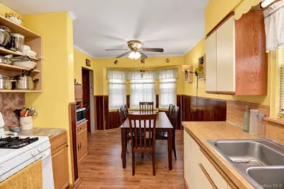150 Franklin Street, Elmont, NY 11003 - Photo 8