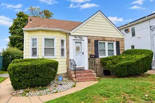 150 Franklin St, Elmont, NY 11003 - Photo 1