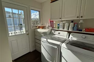 8 Walnut Pl, Lindenhurst, NY 11757 - Photo 46
