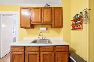 258 McLean Ave, Yonkers, NY 10705 - Photo 10