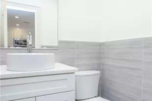 121 Fisher Ave, White Plains, NY 10606 - Photo 8