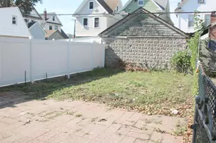105-48 89th St, Ozone Park, NY 11417 - Photo 20