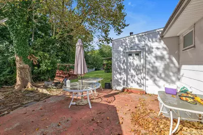 328 Glen Road, West Hempstead, NY 11552 - Photo 20