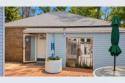 86 Jefferson Street, Inwood, NY 11096 - Photo 4