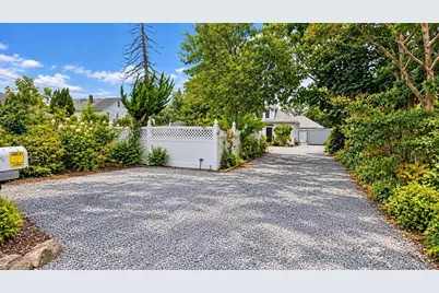 86 Jefferson Street, Inwood, NY 11096 - Photo 2