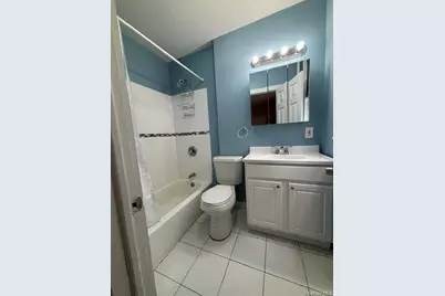 25 Knollwood Avenue #Apt 5, Huntington, NY 11743 - Photo 12