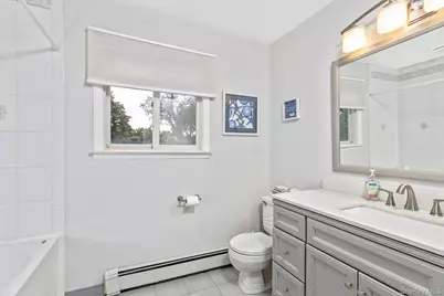 24 Frank Street, Smithtown, NY 11787 - Photo 28