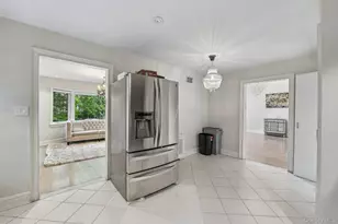 850 Oliver St, Woodmere, NY 11598 - Photo 22