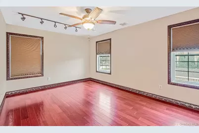 120 Waldo Street, Copiague, NY 11726 - Photo 22