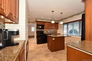 26 Ballad Ln, Hicksville, NY 11801 - Photo 6