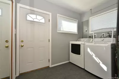 26 Ballad Lane, Hicksville, NY 11801 - Photo 22