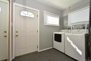 26 Ballad Ln, Hicksville, NY 11801 - Photo 22