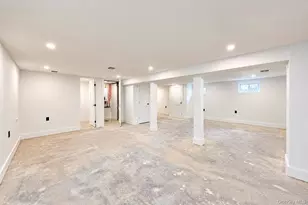 1 Garland Ln, Valley Stream, NY 11581 - Photo 40