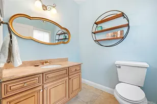 19 Judith Pl, East Islip, NY 11730 - Photo 18