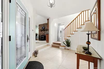 19 Judith Place, East Islip, NY 11730 - Photo 4