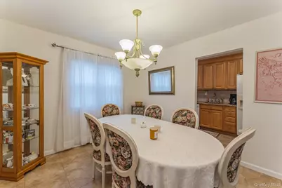 244-25 57th Drive #6G Lower, Douglaston, NY 11362 - Photo 8