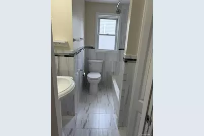 916 Center Drive, Franklin Square, NY 11010 - Photo 8