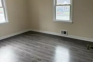 916 Center Dr, Franklin Square, NY 11010 - Photo 6